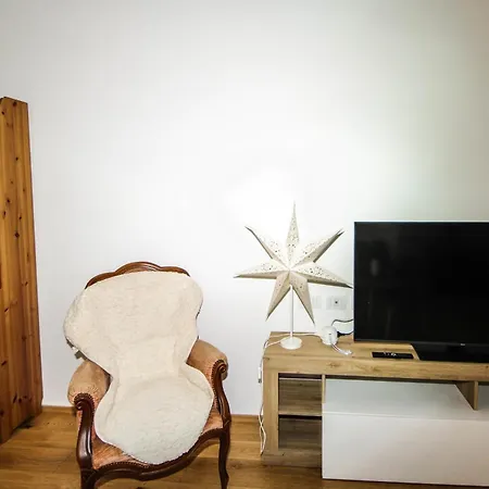 Casa Noa, Con Giardino Privato Appartamento Gemonio